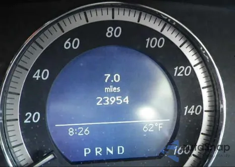 2009 Mercedes-Benz C300 z USA, uszkodzony, nr VIN WDDGF54X99R043901